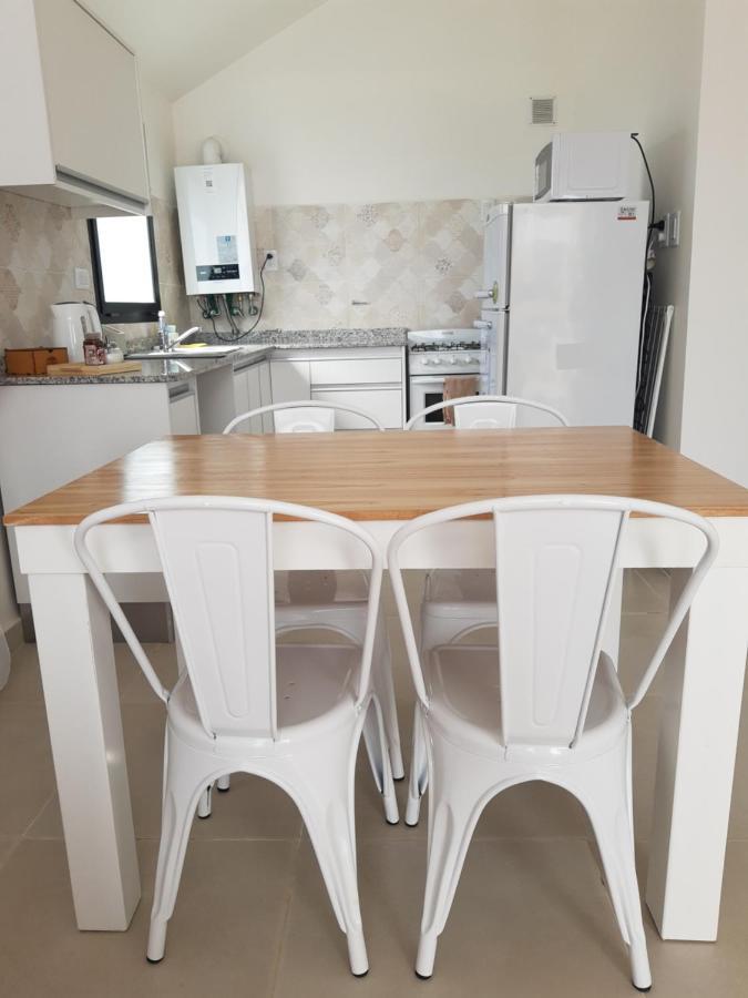 Casa A Estrenar! Muy Cerca De La Terminal De Bus Leilighet El Calafate Eksteriør bilde