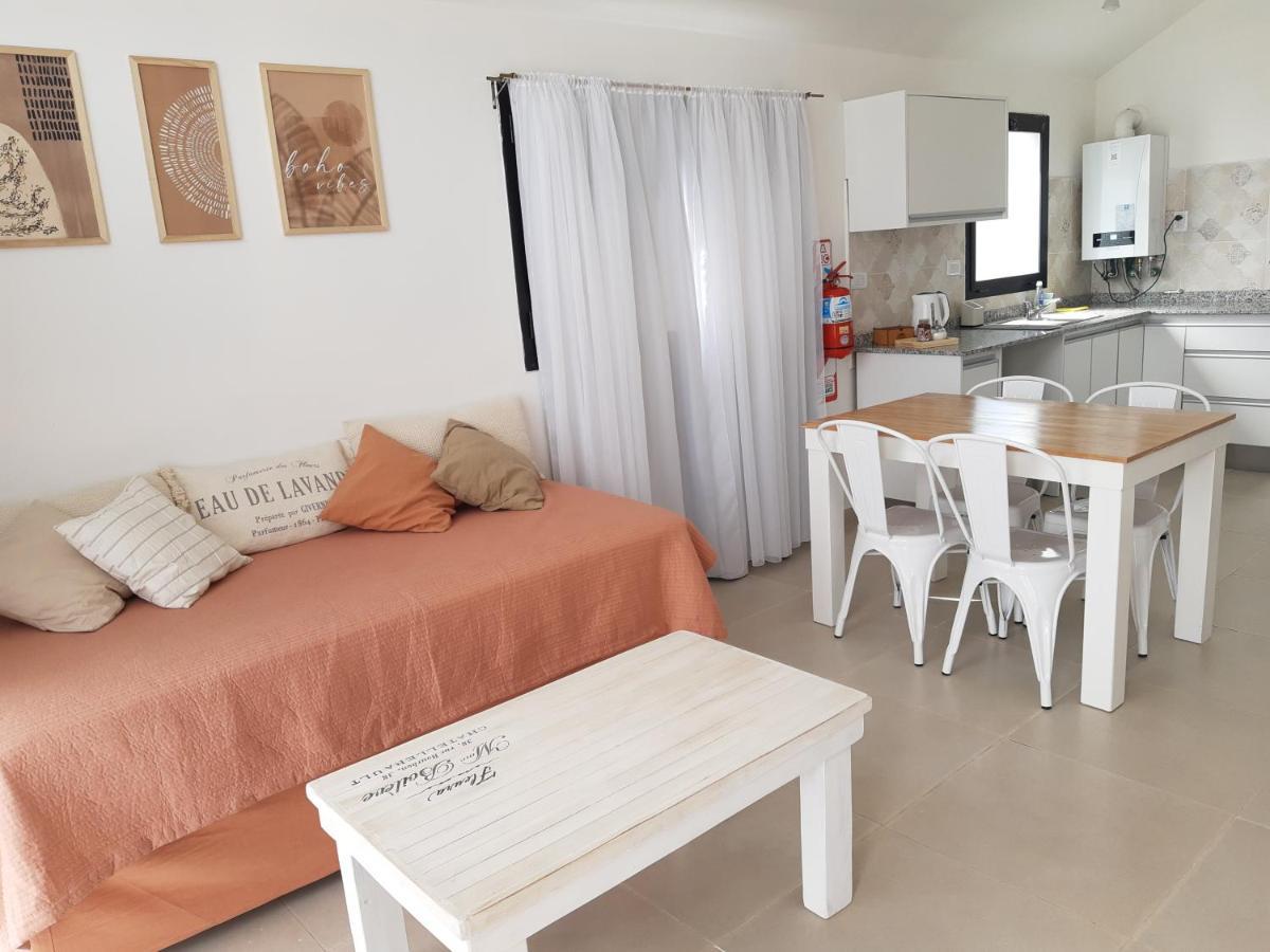 Casa A Estrenar! Muy Cerca De La Terminal De Bus Leilighet El Calafate Eksteriør bilde